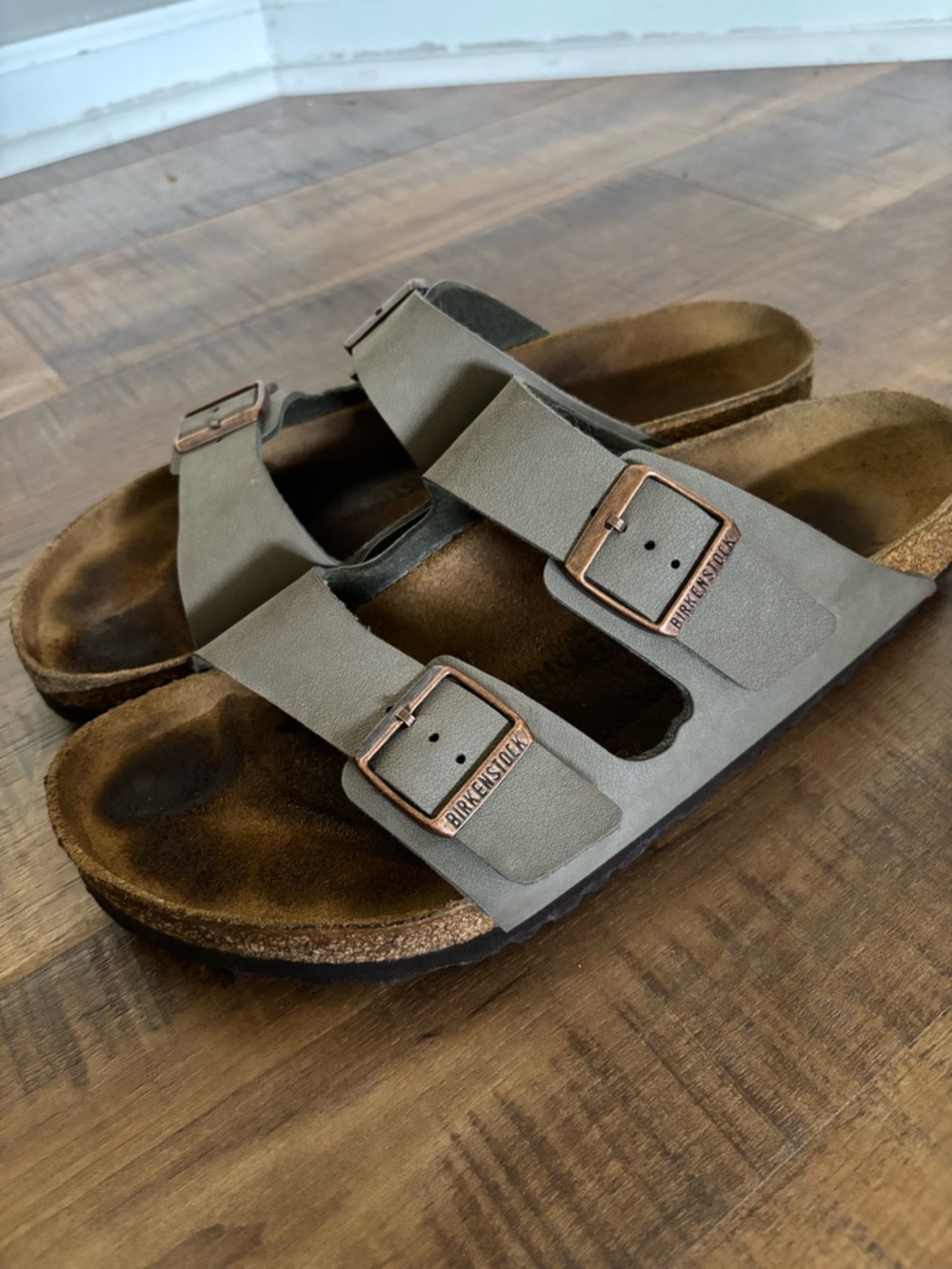 Birkenstock Arizona leather Two-Strap Sandals Stone men’s size 46 13-13 1/2 GUC